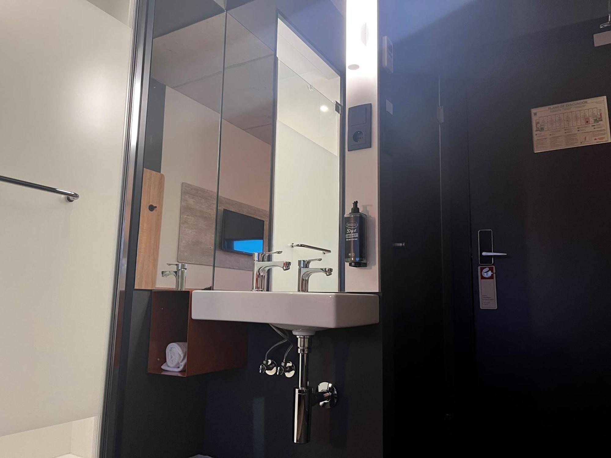 Ibis Budget Madrid Aeropuerto Dış mekan fotoğraf