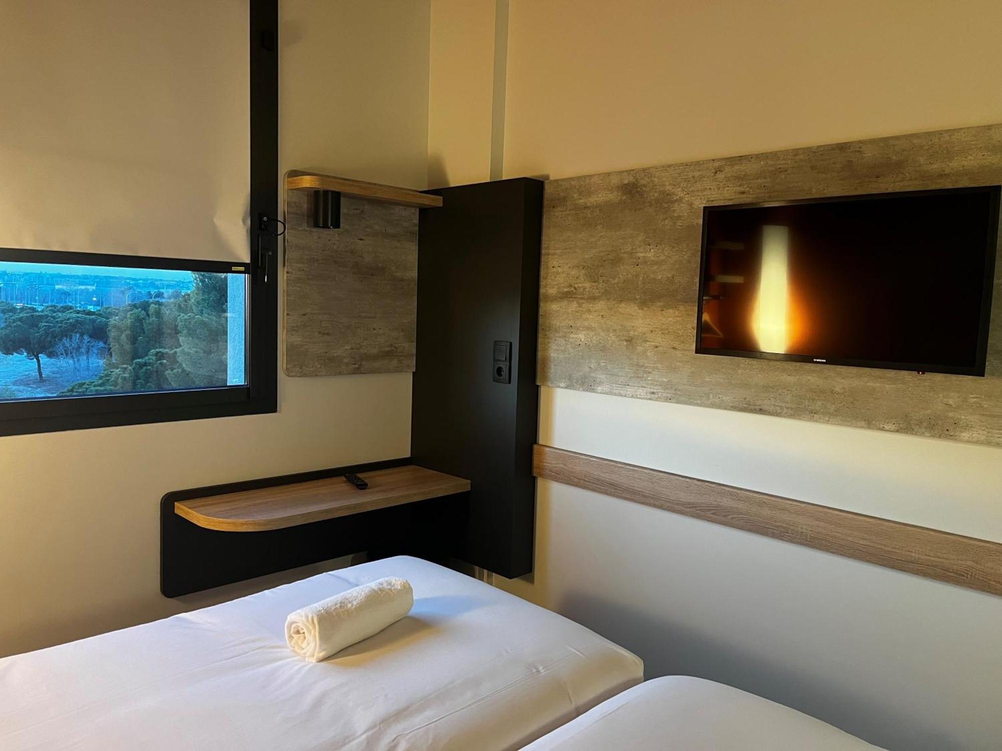 Ibis Budget Madrid Aeropuerto Dış mekan fotoğraf
