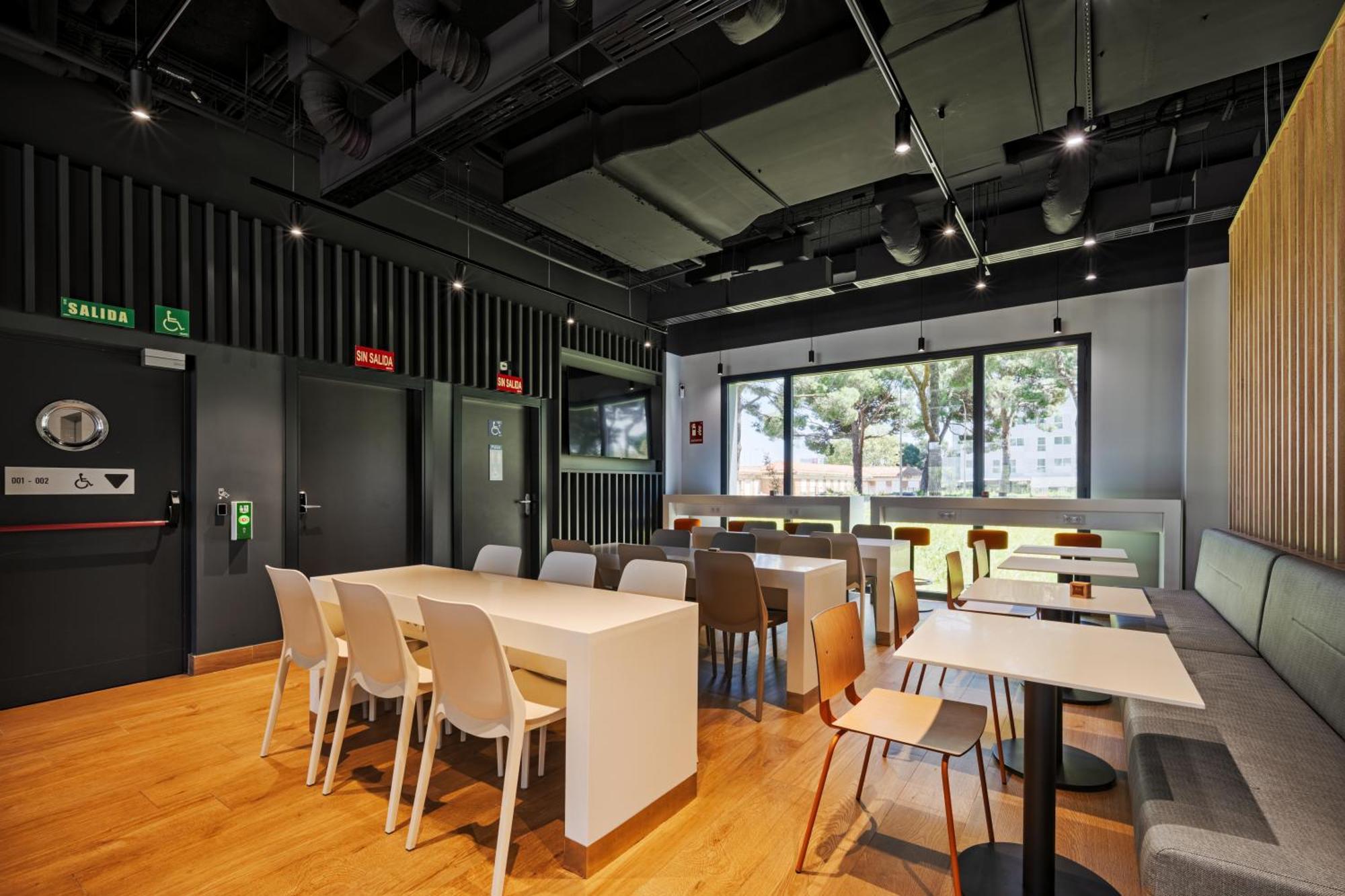 Ibis Budget Madrid Aeropuerto Dış mekan fotoğraf