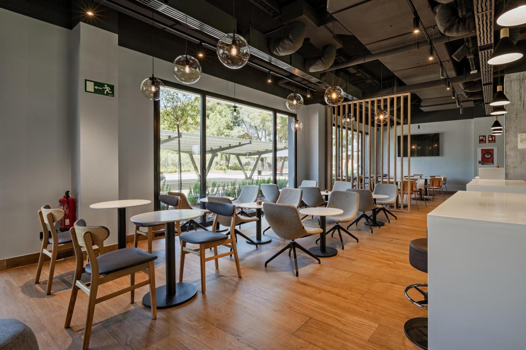 Ibis Budget Madrid Aeropuerto Dış mekan fotoğraf